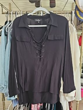 Lulu's Black Lace-Up Collared Long-Sleeve Blouse